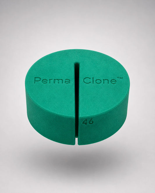 PermaClone size 46mm collars floating slightly tilter forward. 